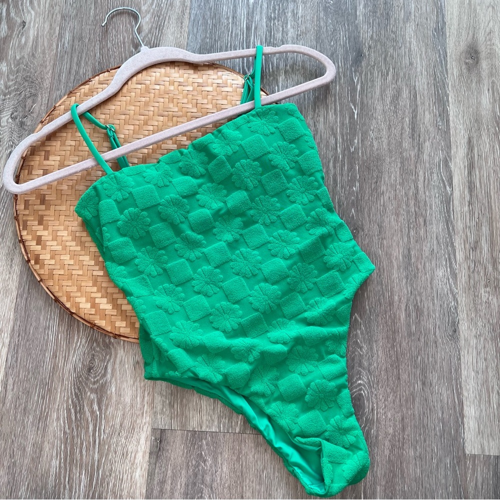 NEW green velour textured‎ retro print green one piece